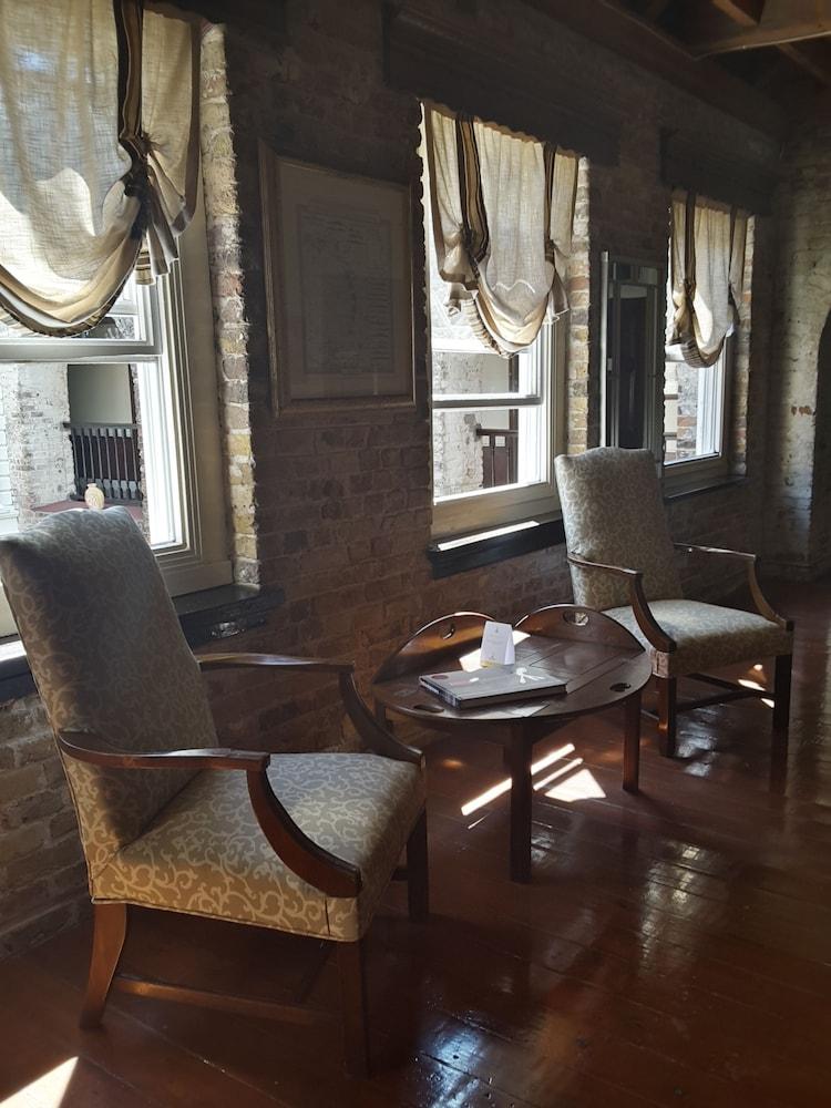 Hotel Copper And Lumber Store English Harbour