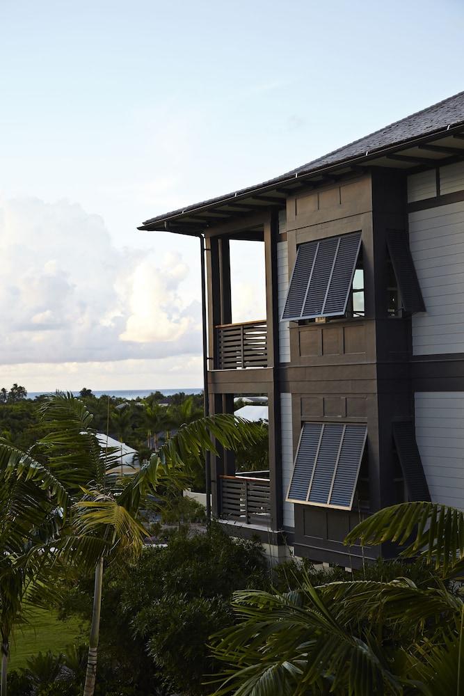 The Island House 4*