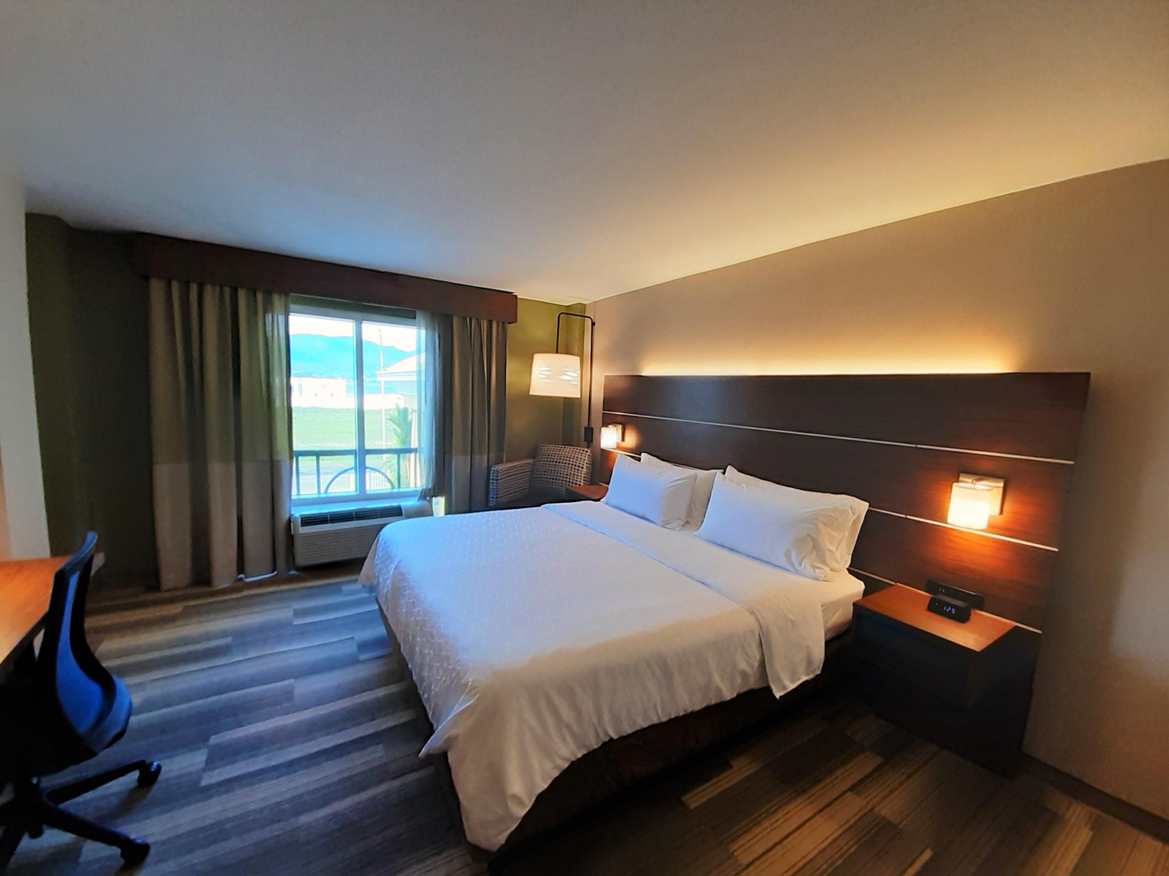 Hotel Express Trincity By Ihg