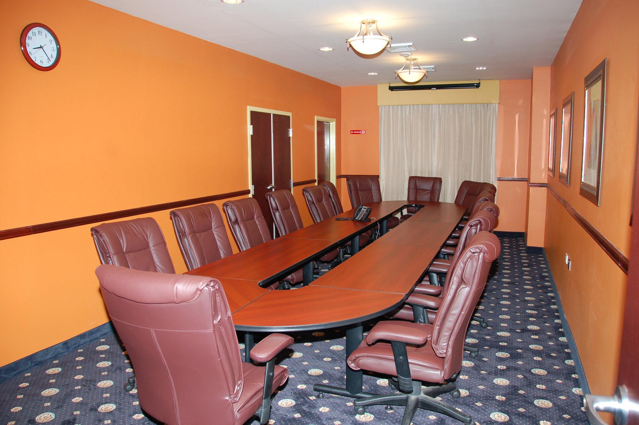 Hotel Express Trincity By Ihg