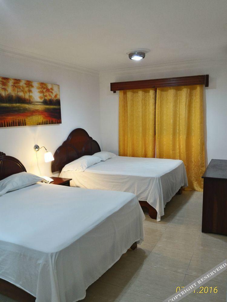 Riparbella Santo Domingo