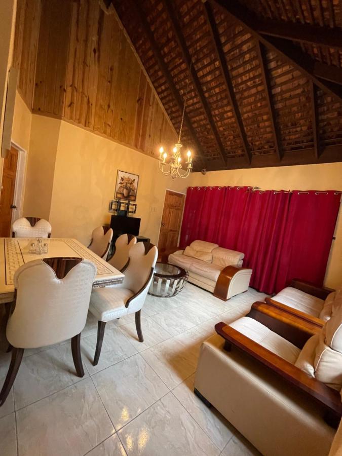 Peaceful Palms Guest house Montego Bay
