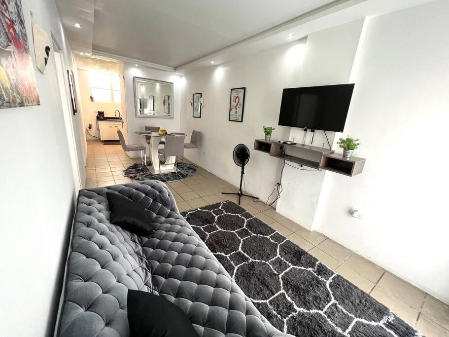 Monopoly 2 Bedroom Near Beach W/pool/parking Apartamento San Juan