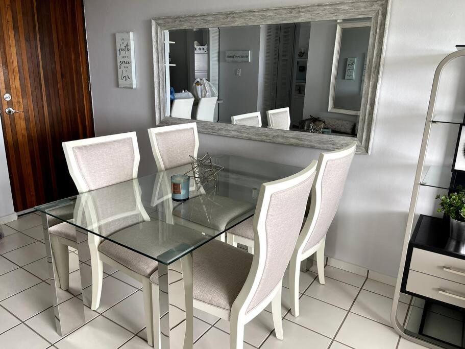 Apartamento Serene Coastal Getaway With Panoramic Ocean View