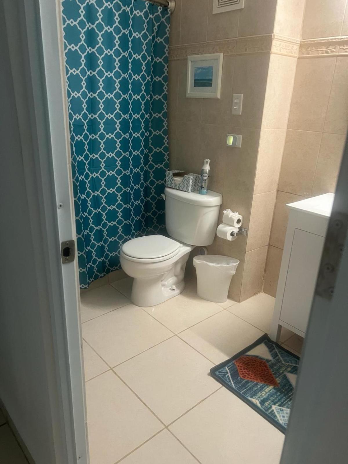 Apartamento Dorado Beach Condo Dorado