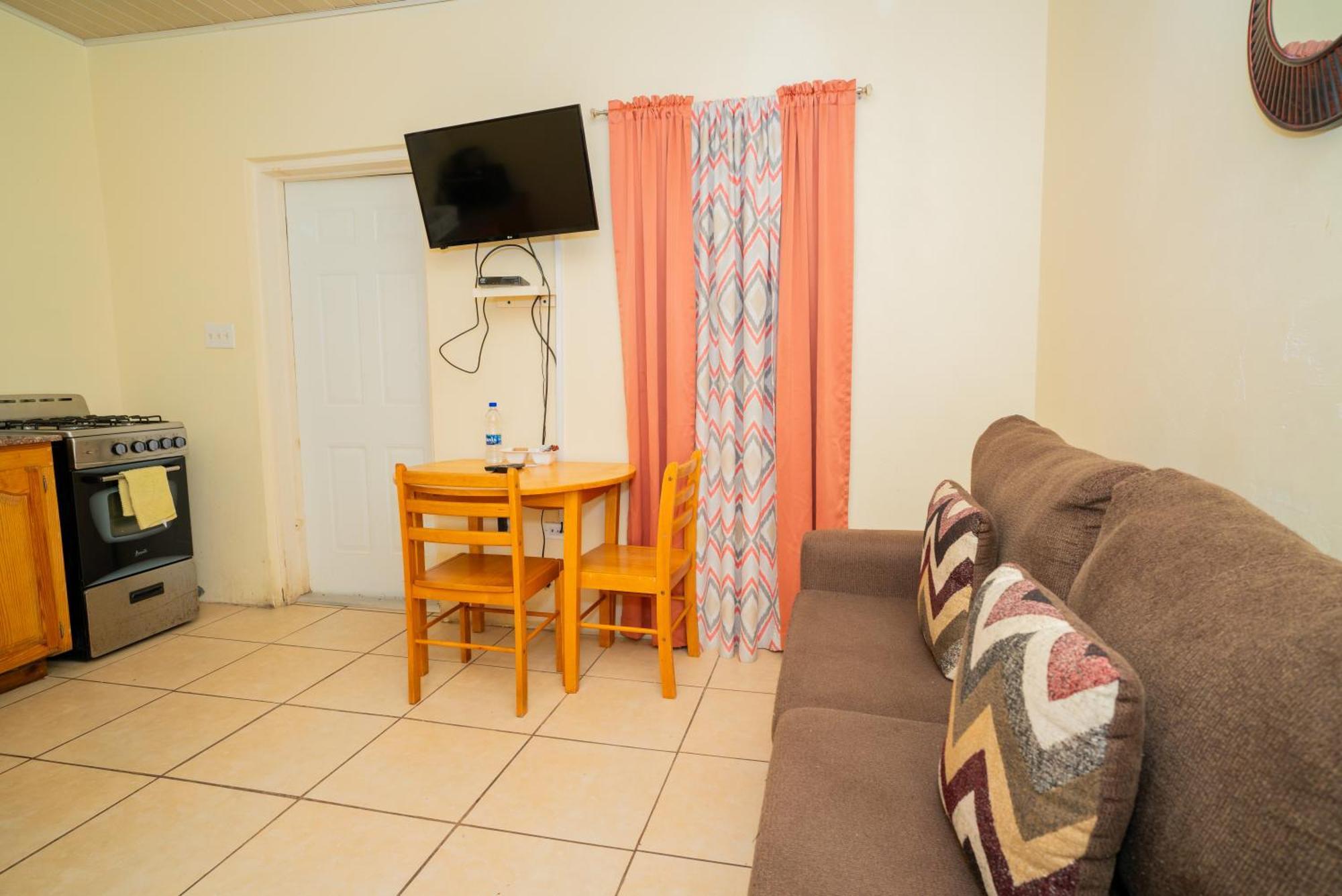Connie's Comfort 3* St. John's