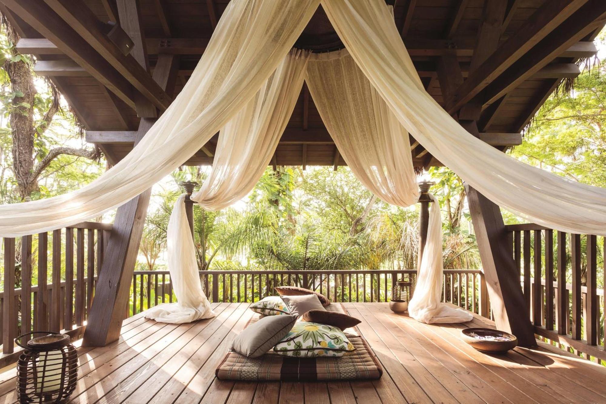 Beach, A Ritz-carlton Reserve Resort 5*