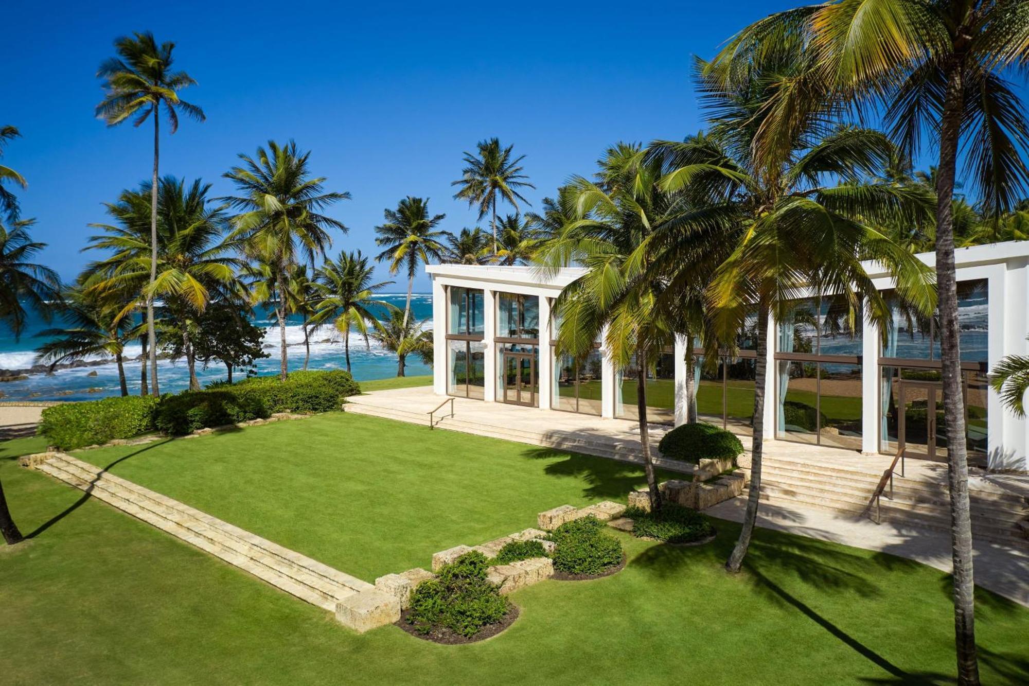 Resort Beach, A Ritz-carlton Reserve 5*