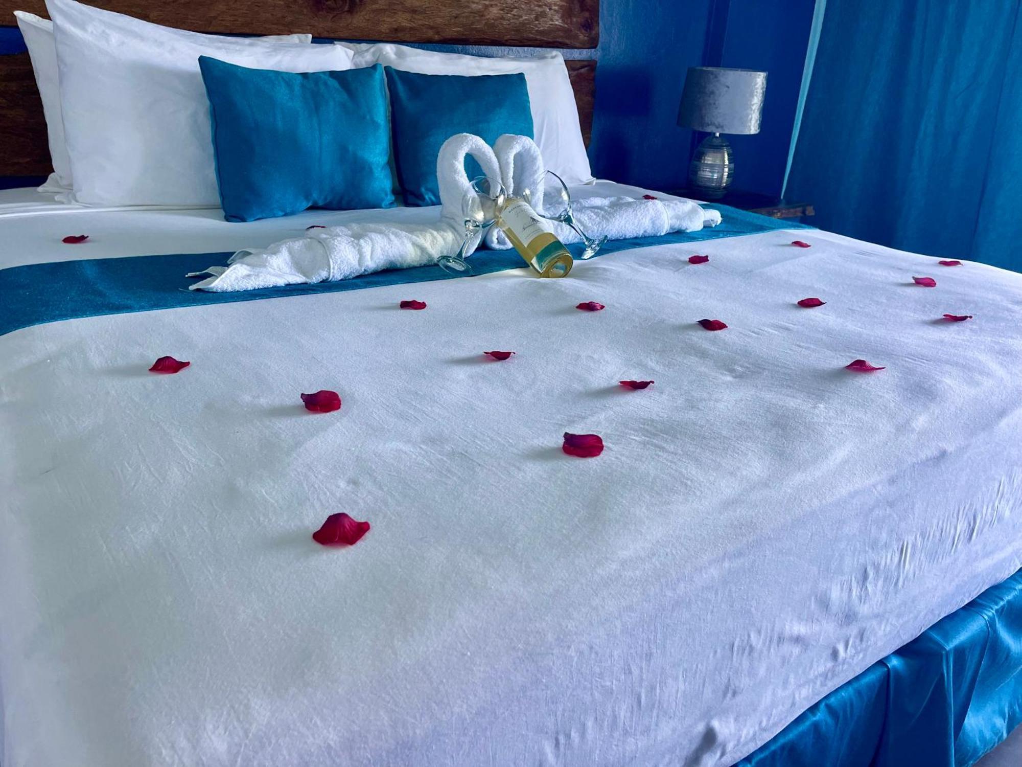 Hotel And Tan Ocho Rios