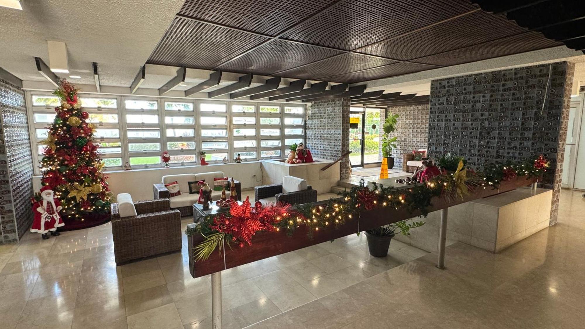 Ocean Front In Isla Verde! Apartment