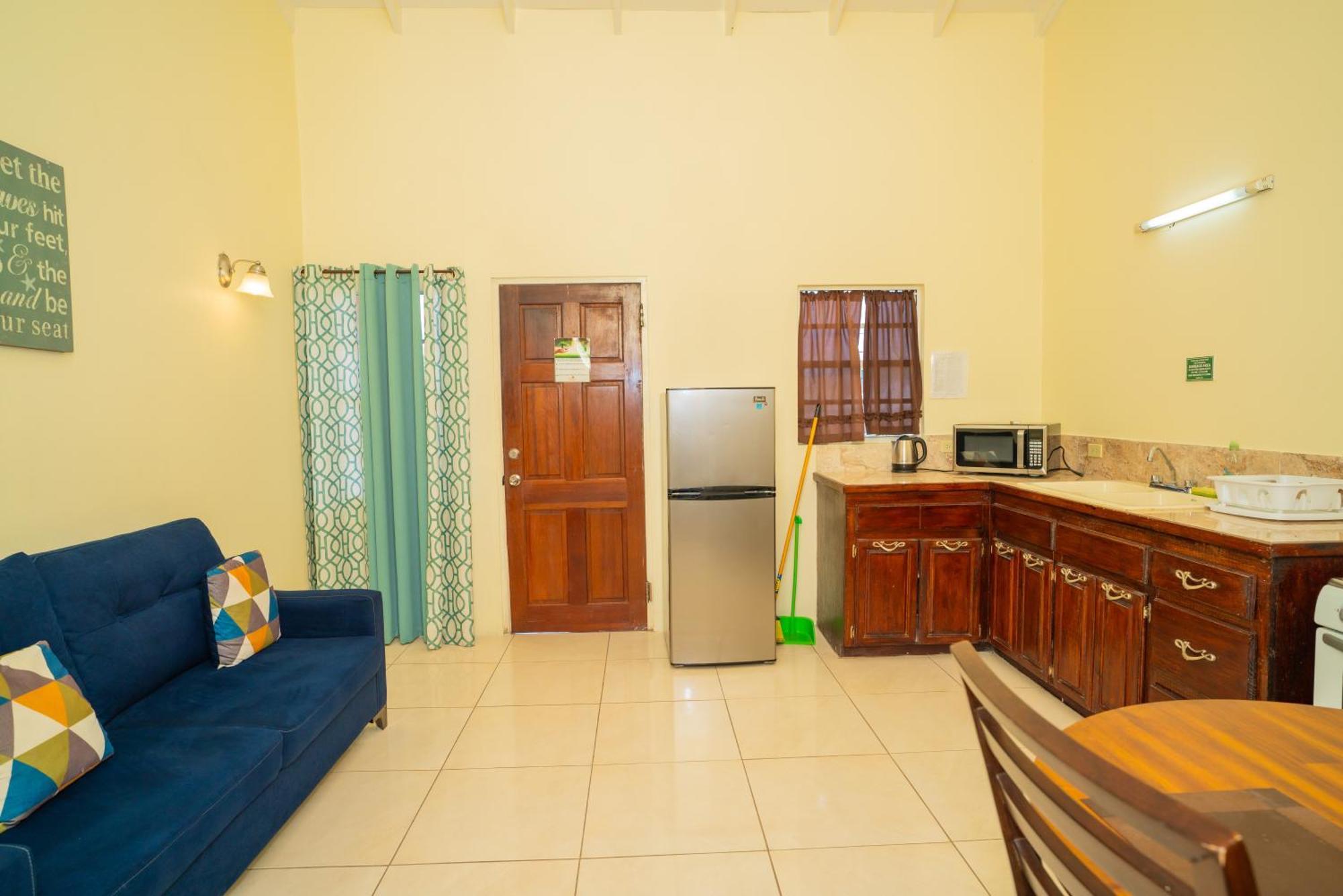 Connie's Comfort 3* St. John's