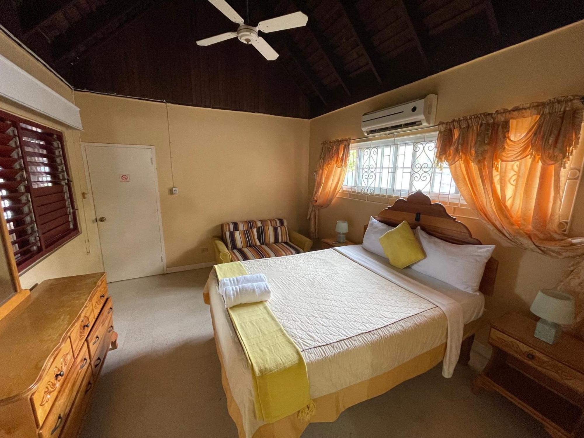 Guest house Peaceful Palms *