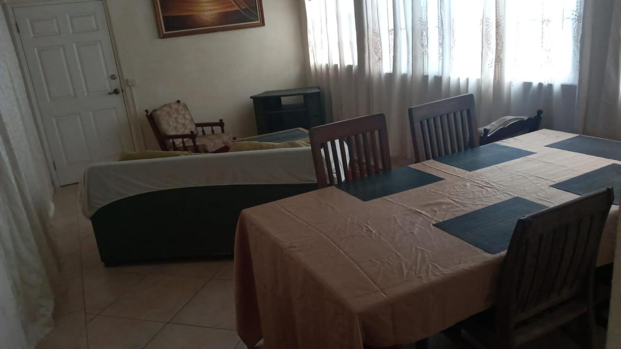 Westc Aparthotel