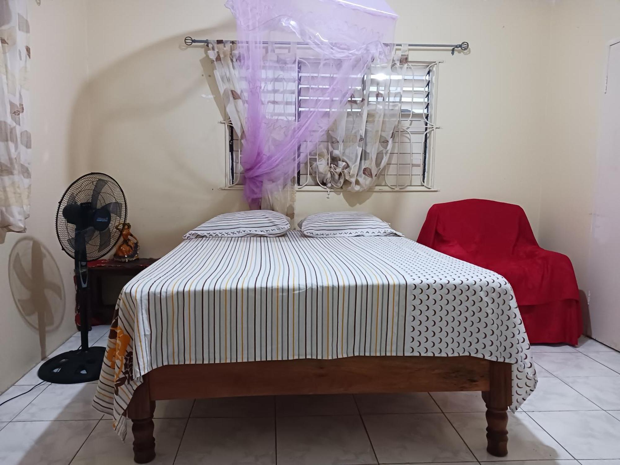 Tina's Guest house Ocho Rios