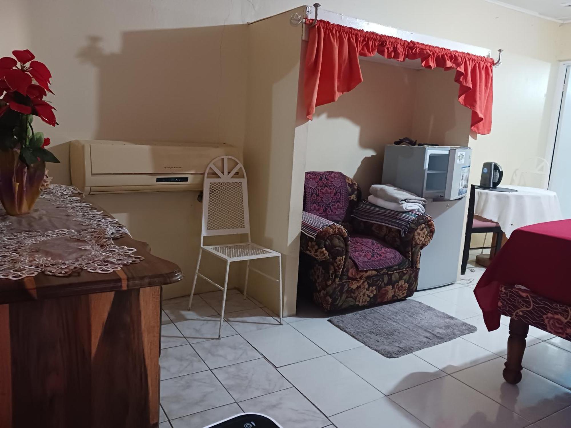 Tina's Guest house