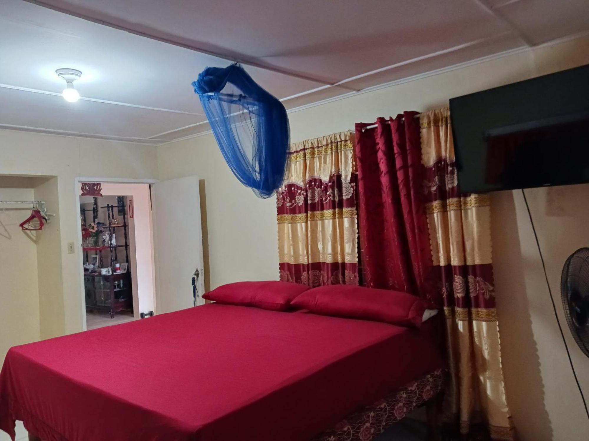 Guest house Tina's 3*