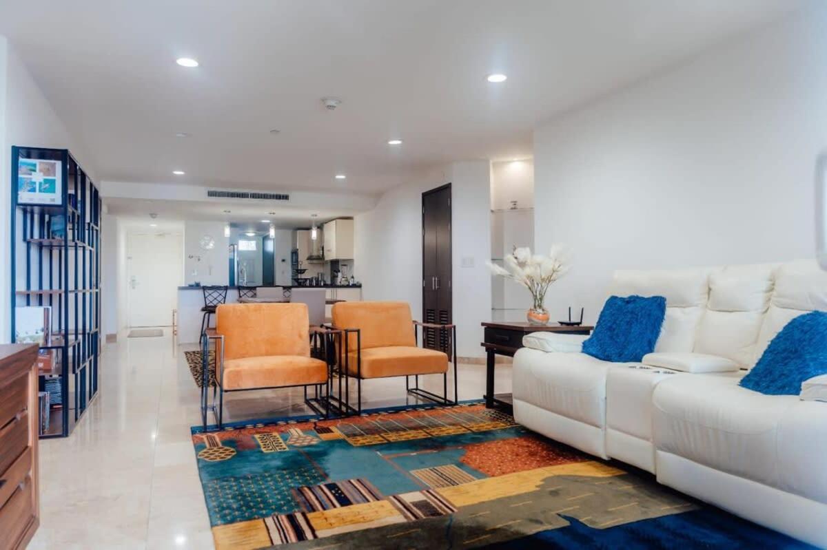The Elegance Of Oasis -3br Front Apartamento Palm Beach