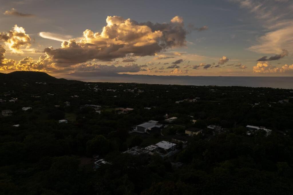 Apartment Hill With 360 Degree Balcony View Vieques