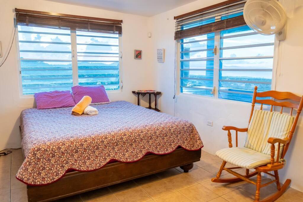 Apartment Hill With 360 Degree Balcony View *