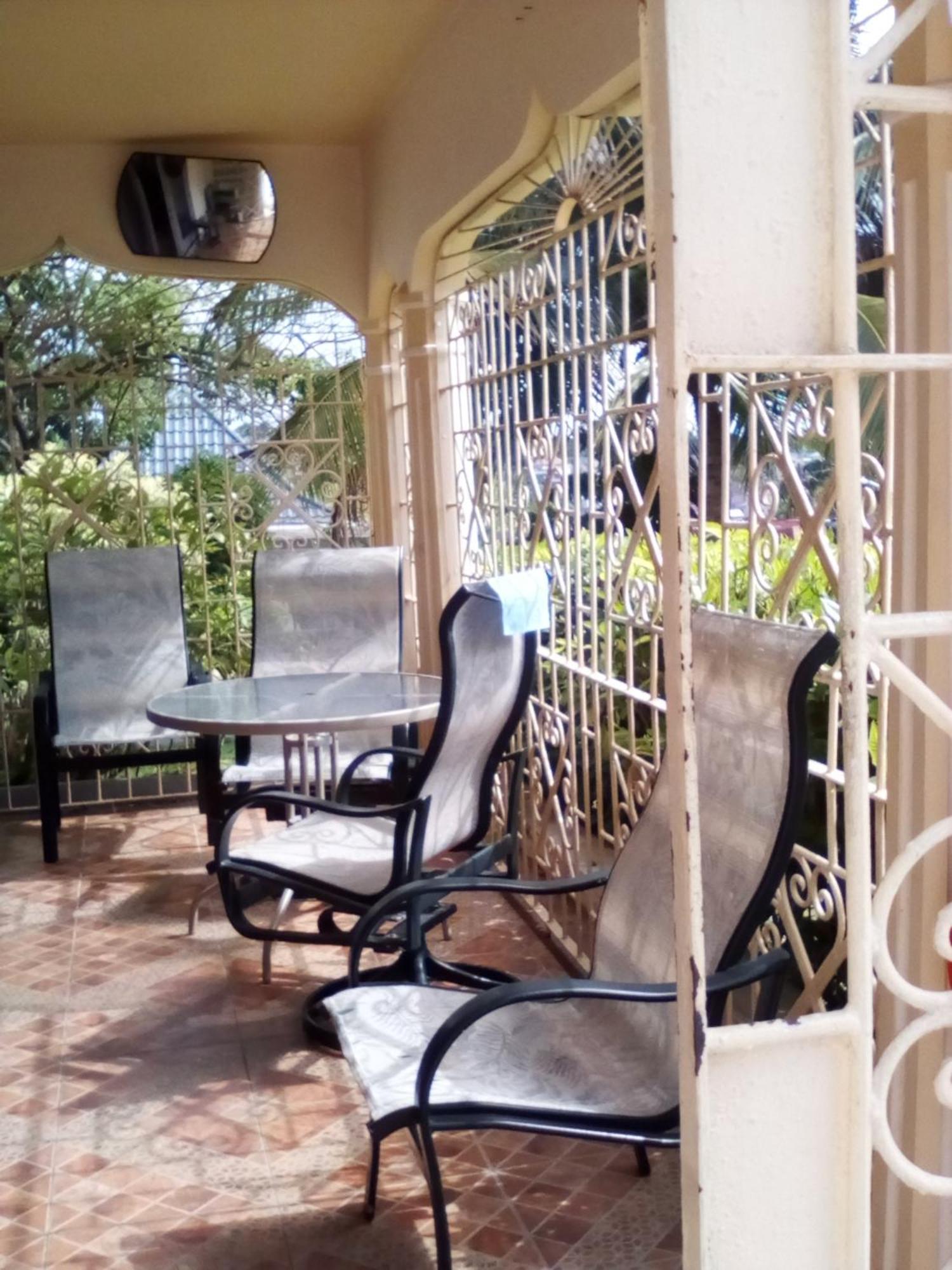 Castle Vue Bed & Breakfast