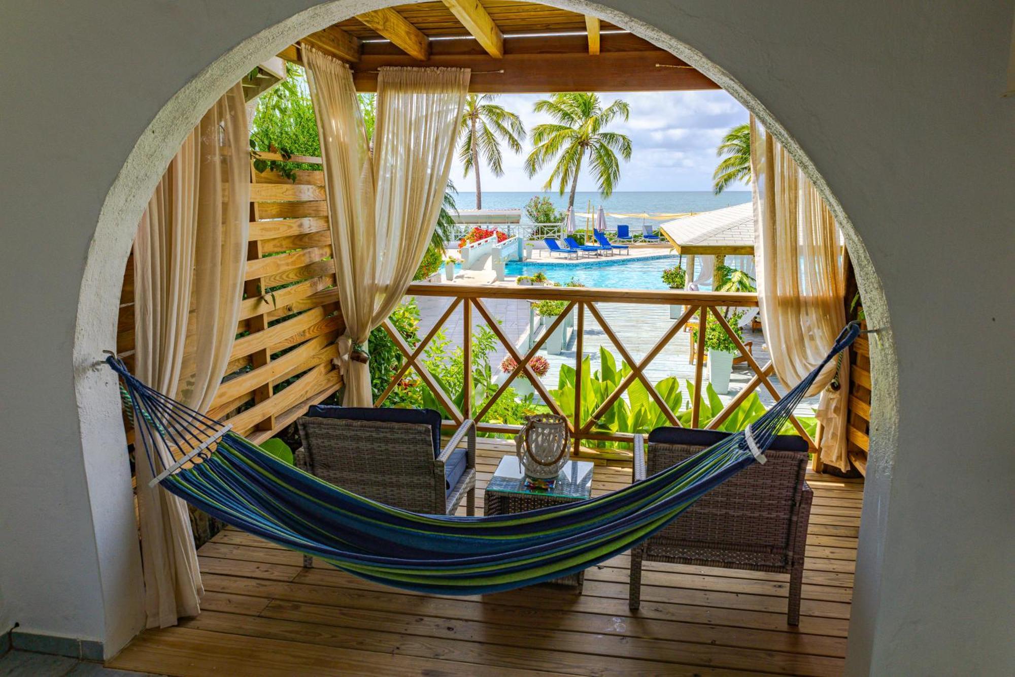 Ocean Point & Adults Only Hotel 4*
