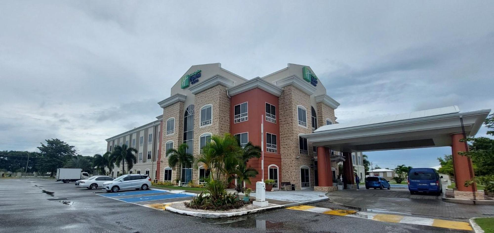 Express Trincity By Ihg 3* Piarco