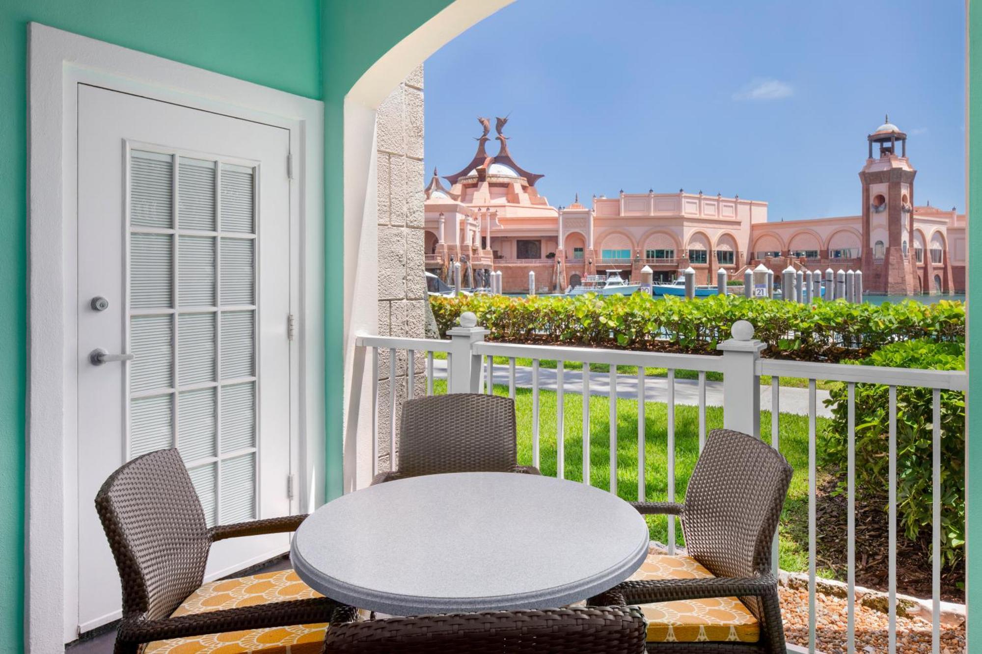 Resort Harborside & Vacation At Atlantis