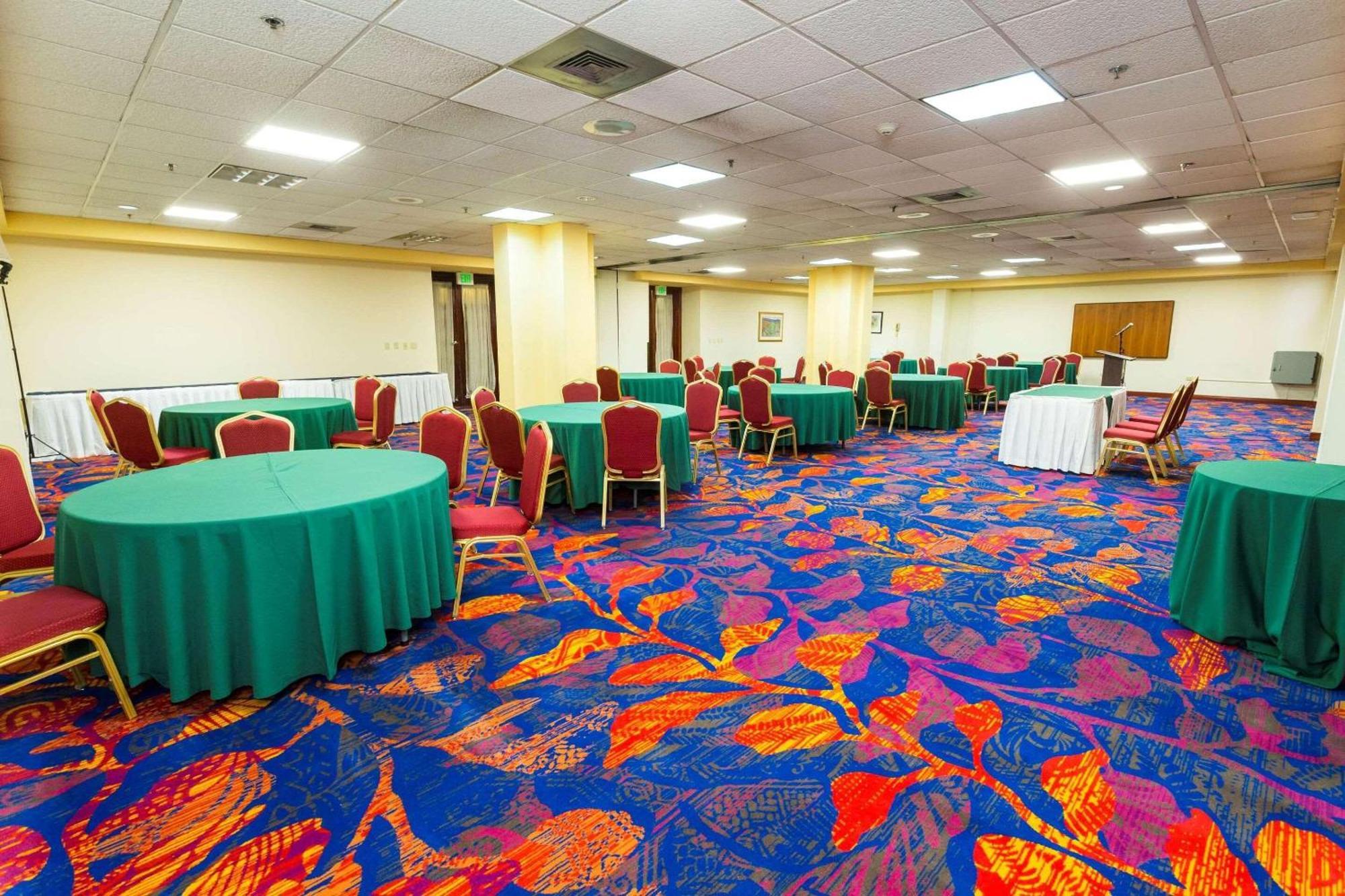 Radisson Trinidad 3*