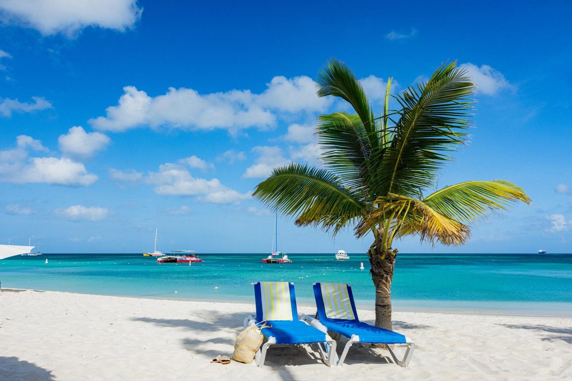 Hotel Tryp By Wyndham Aruba Adults Only