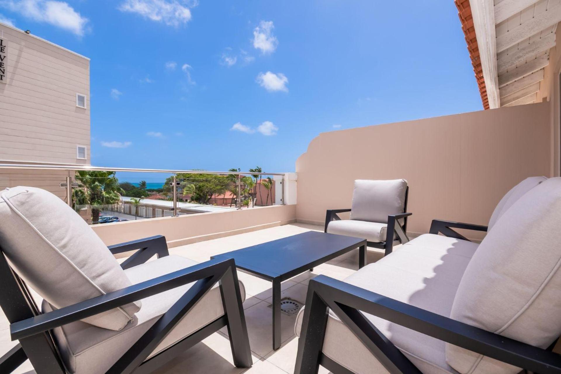 Holiday home Eagle Beach-private Pool-paradise Bliss Townhome14