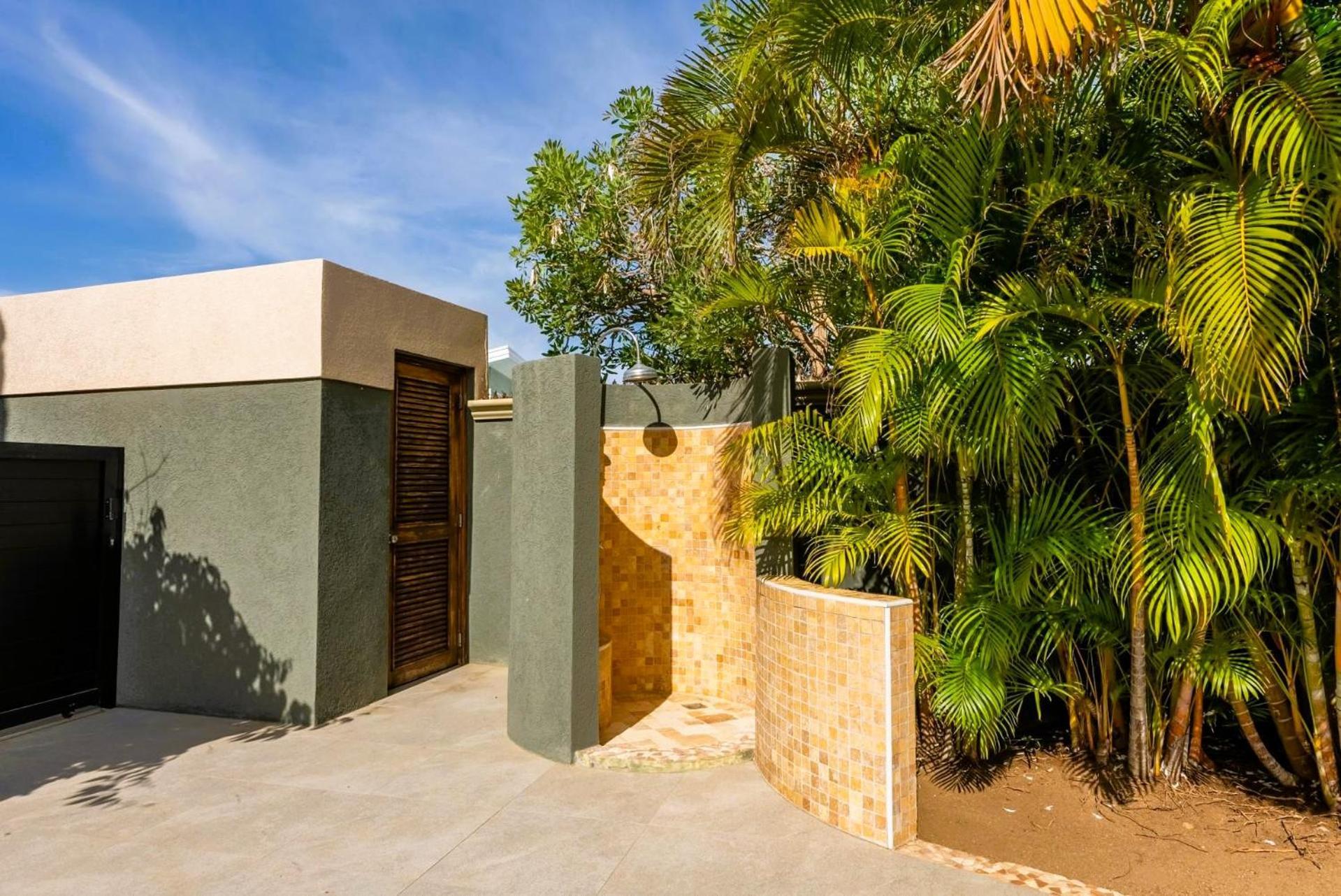 Bocobay Seaside House Villa
