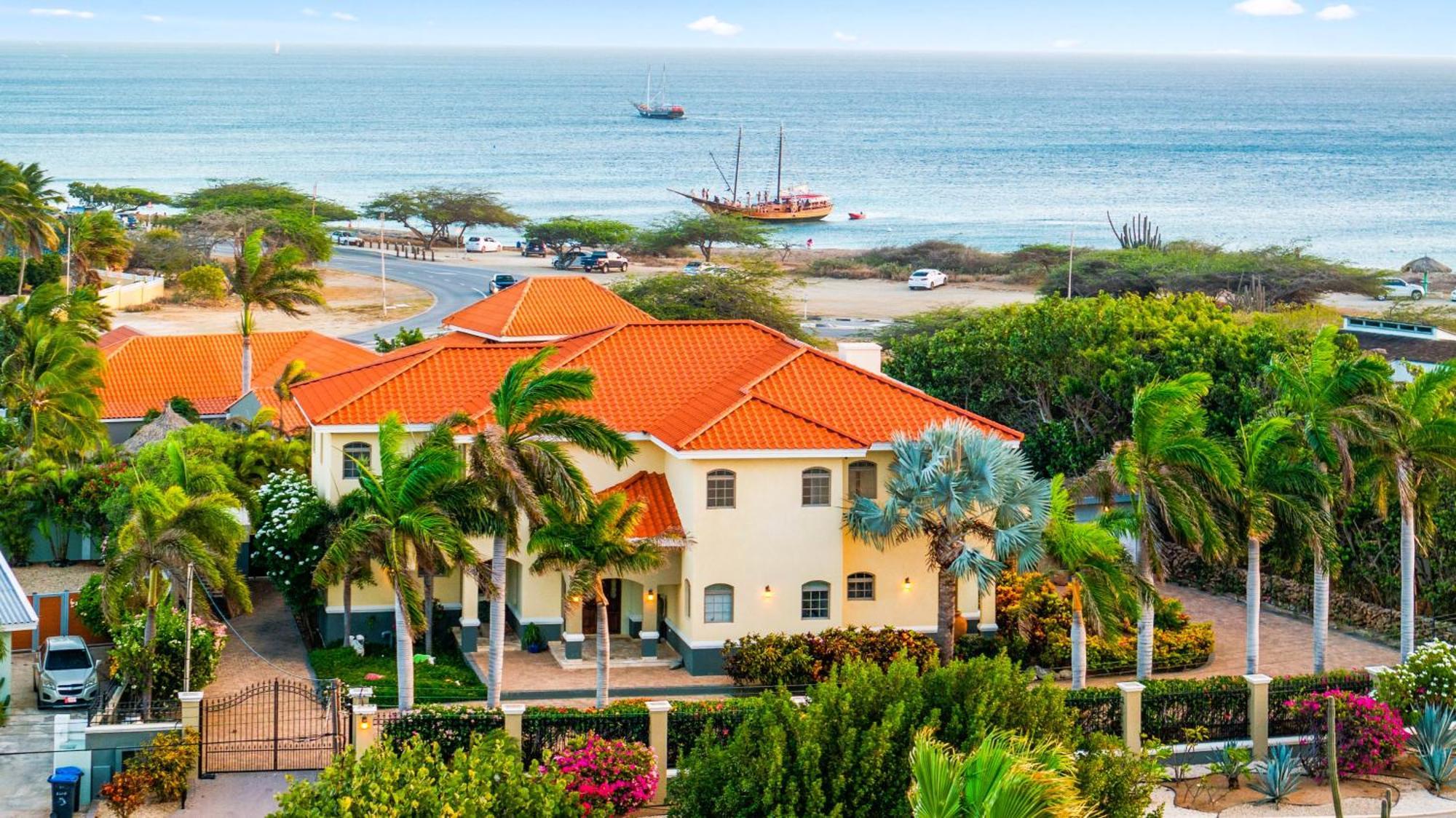 Bocobay Seaside House Villa *