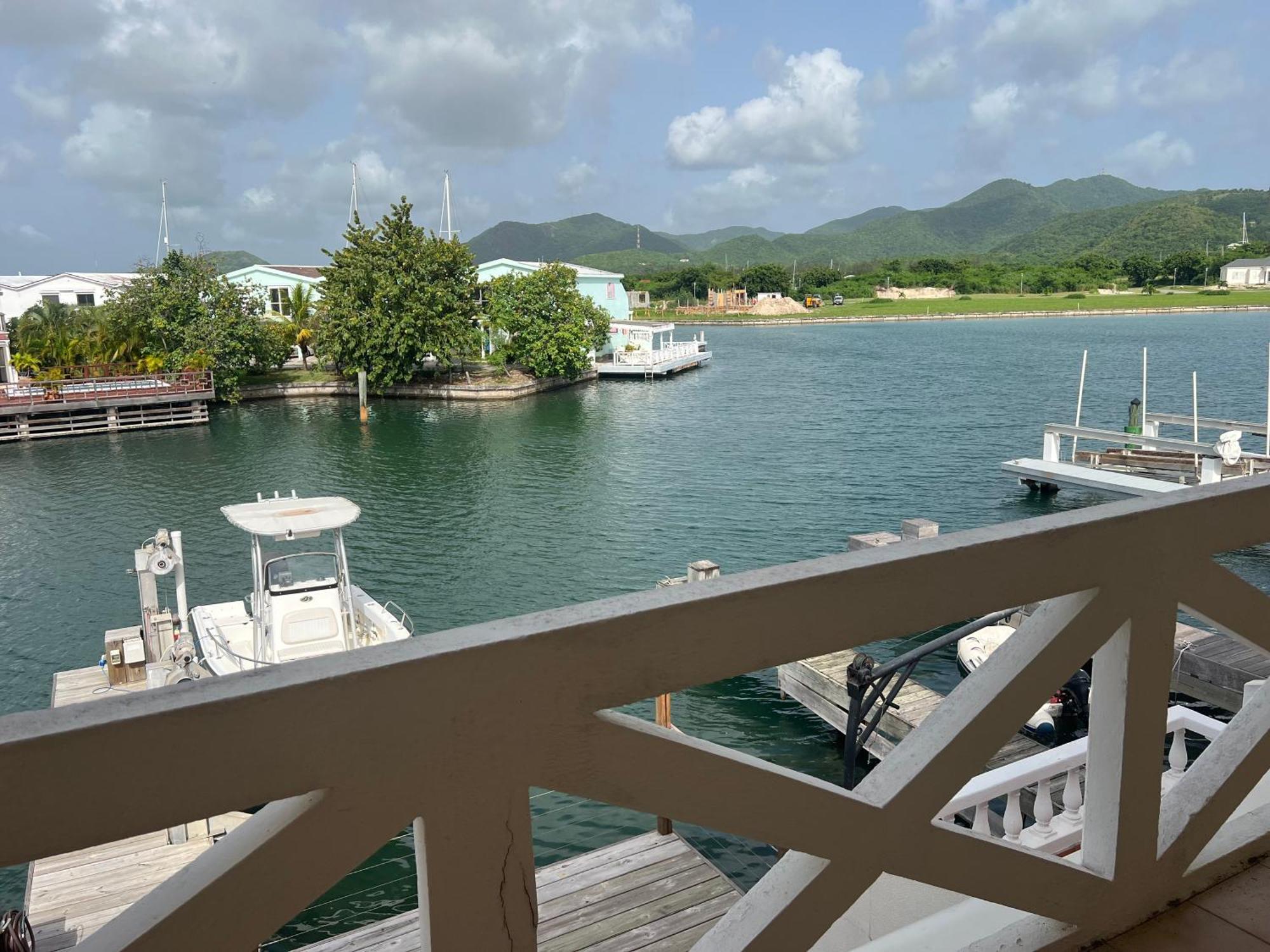 Antigua Chiama Italia * Jolly Harbour