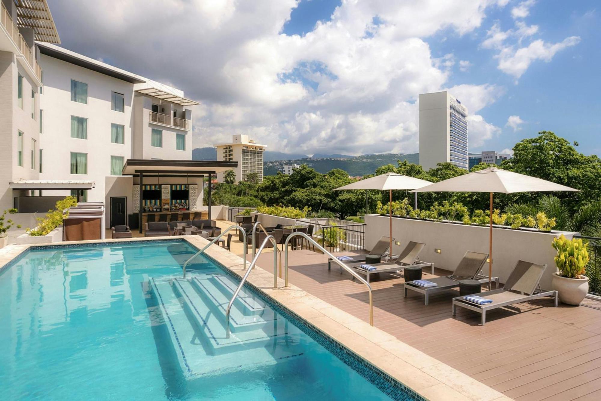 Hotel Courtyard By Marriott Kingston, Jamaica 4*