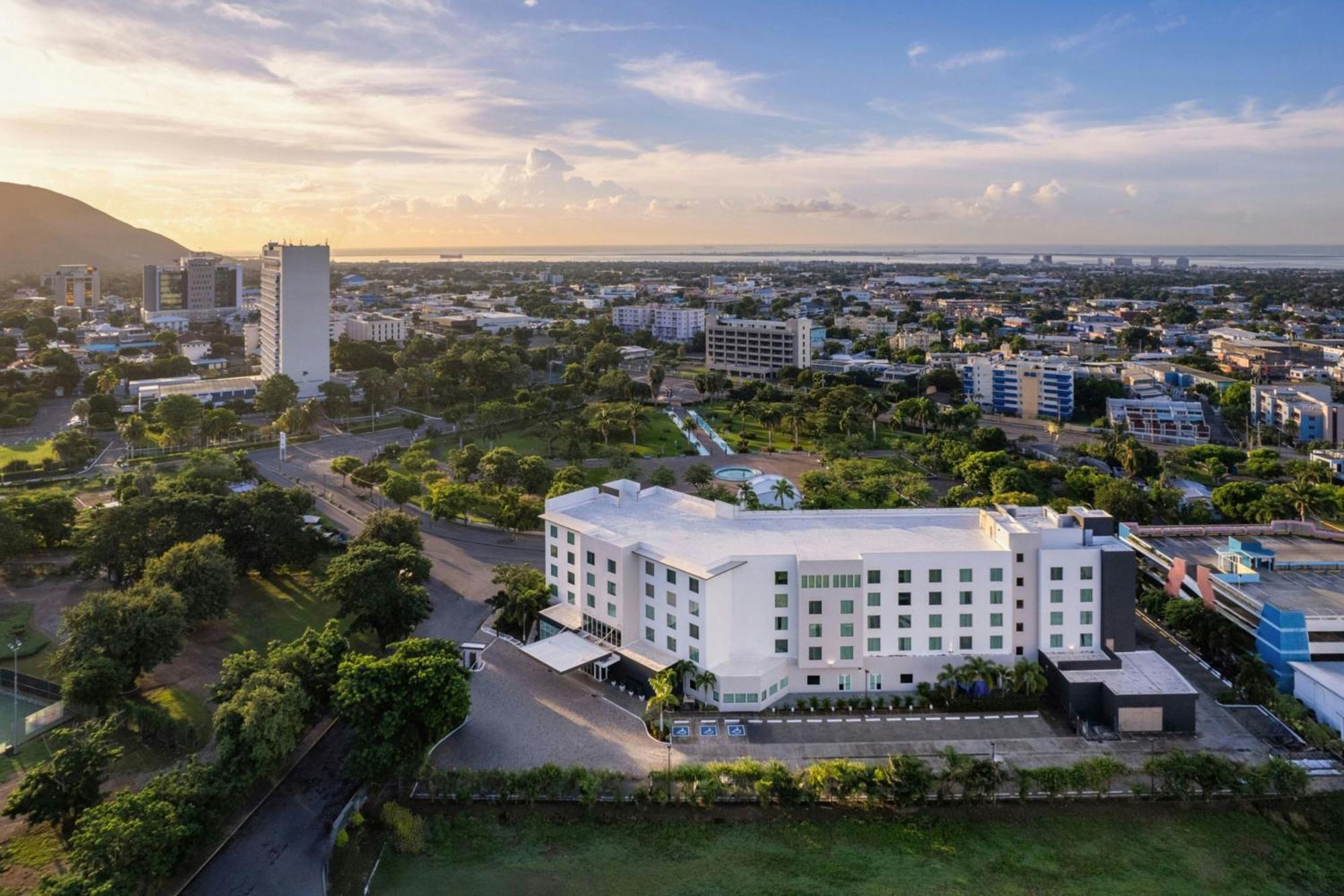 Courtyard By Marriott Kingston, Jamaica Kingston