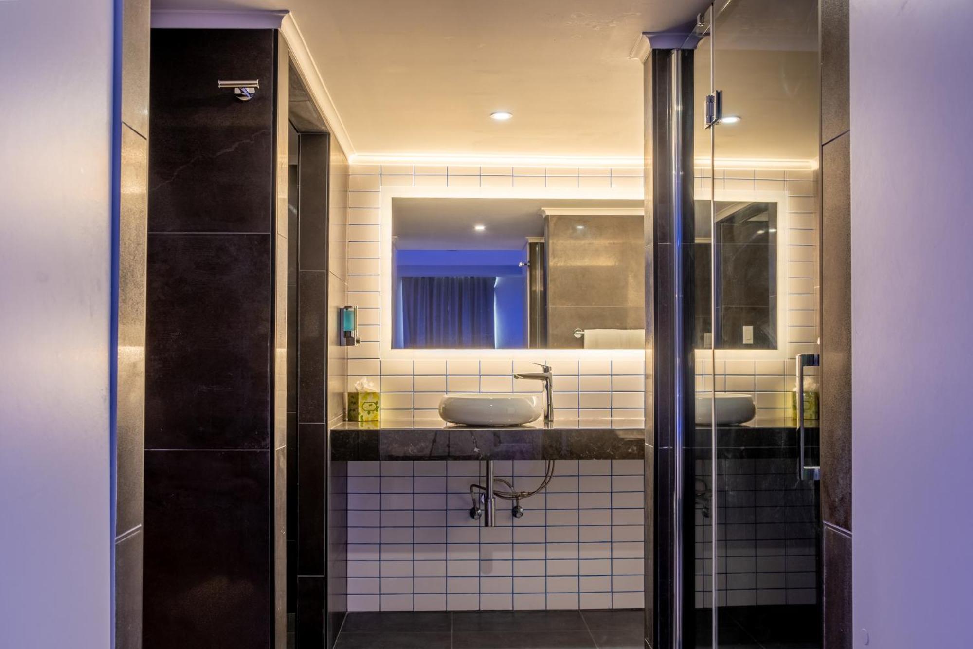 Hotel Tryp By Wyndham Aruba (adults Only)