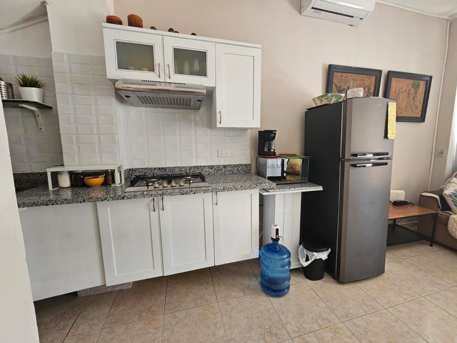 Inn El Pueblito,al Lado De Playa Dorada Puerto Plata