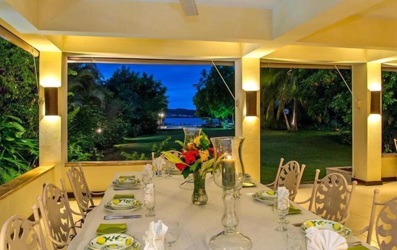 Coral Cove- Beachfront 5bedroom With Private Pool Apartment *