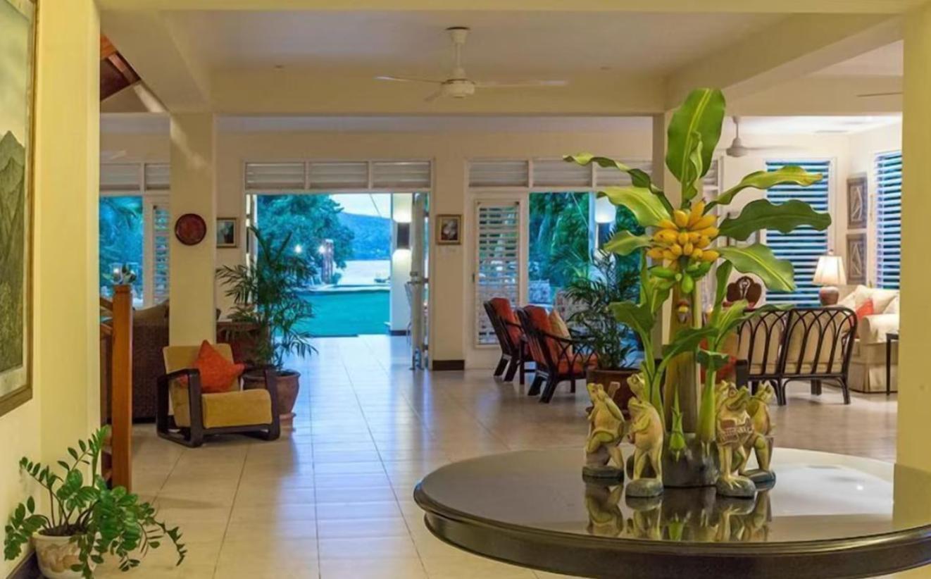 Coral Cove- Beachfront 5bedroom With Private Pool Apartment *
