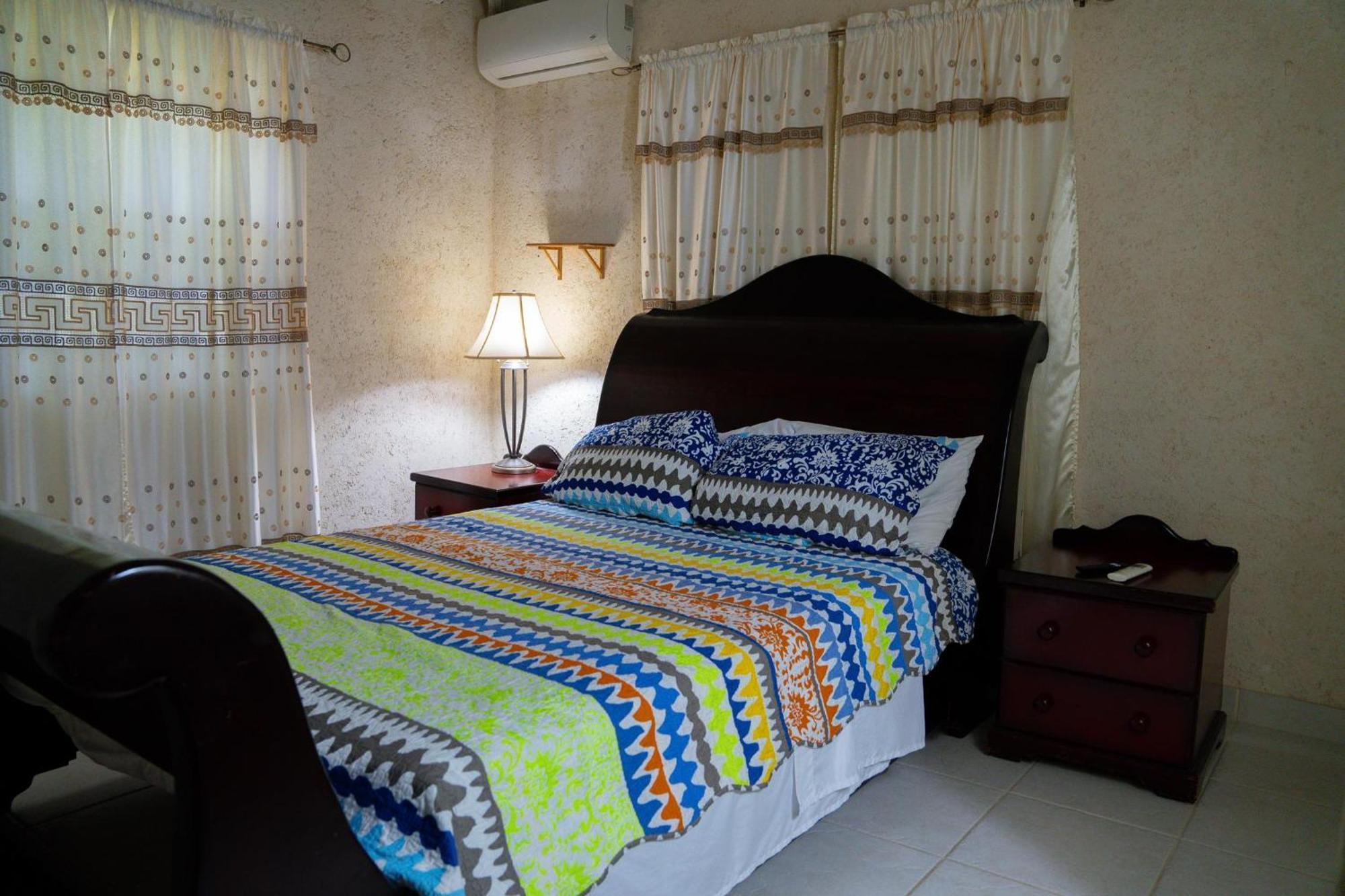 Holiday home Zenbreak Marzalea 4bd Saint James