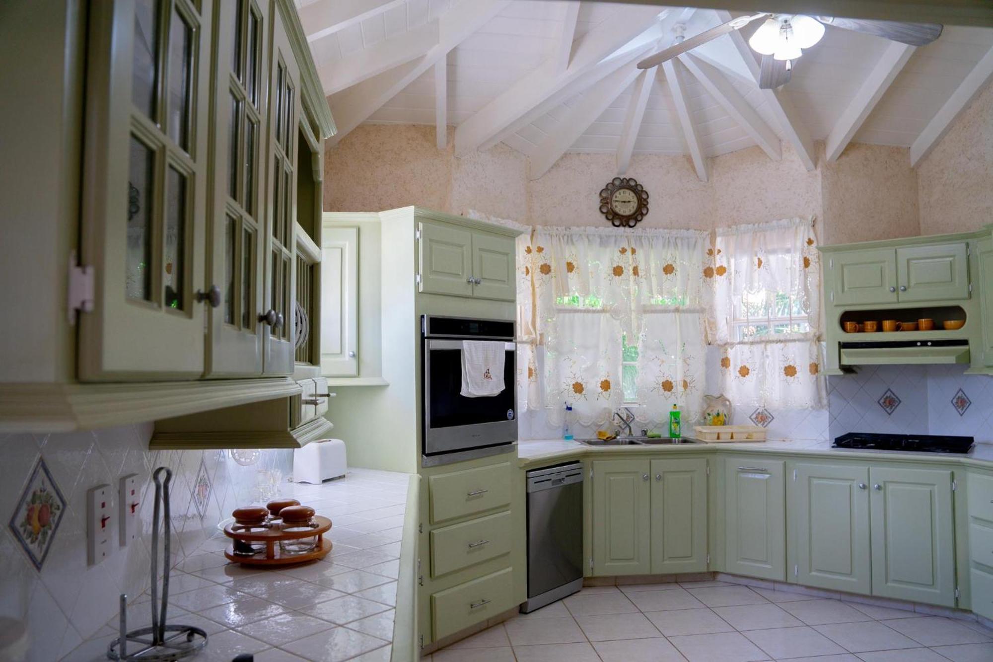 Zenbreak Marzalea 4bd Holiday home Saint James