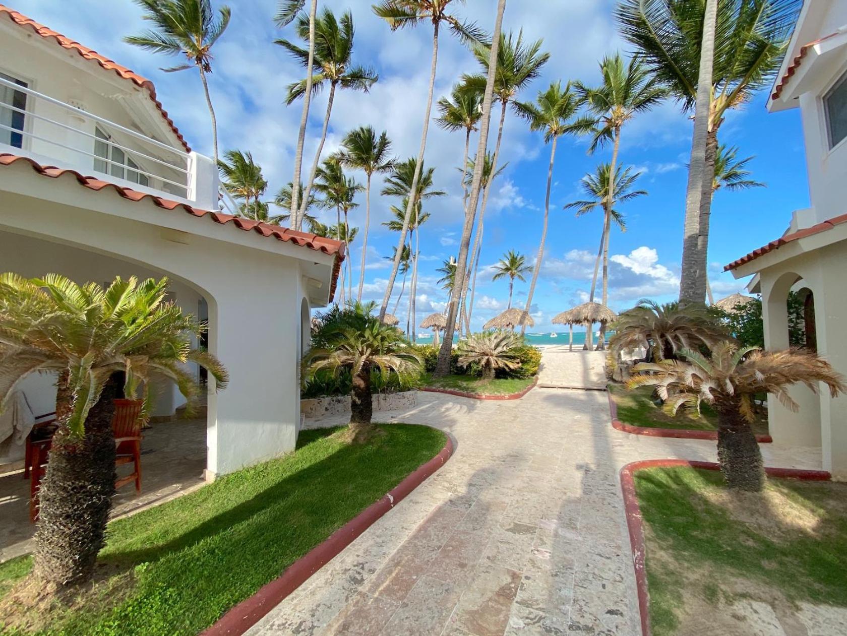 Serenity And - Playa Corales