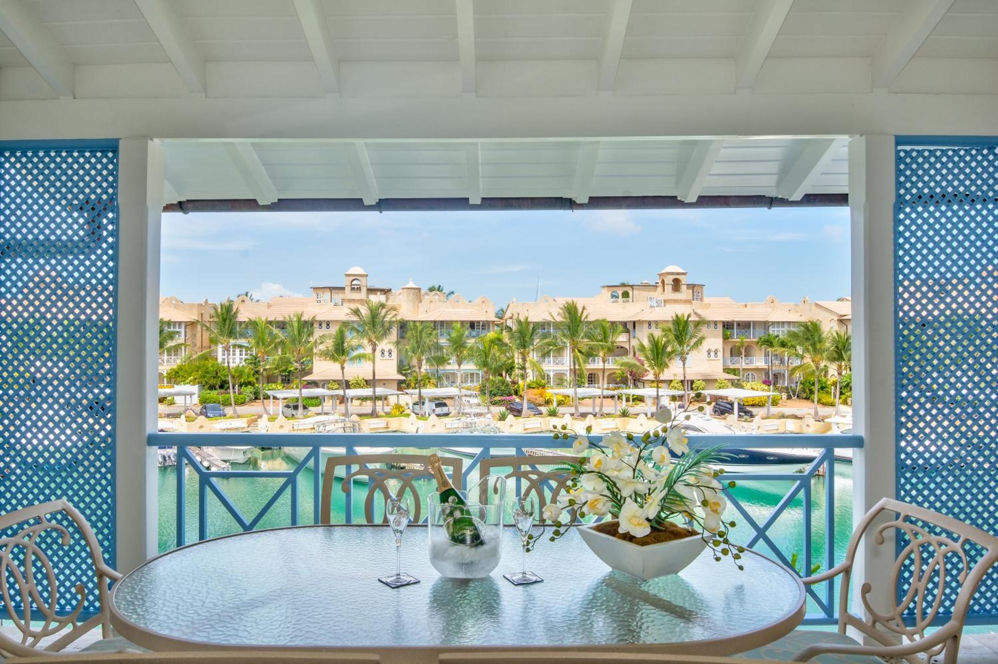 Port St. Charles 4* Saint Peter
