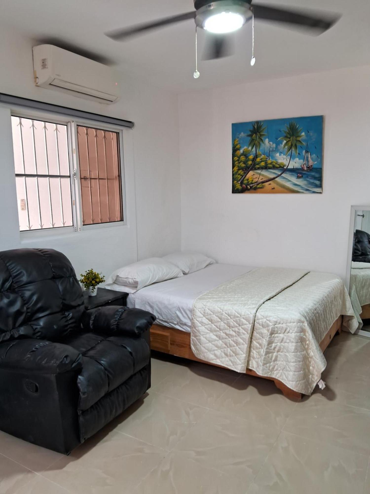 Cozy Studios-private Entrance- Hs Internet-ac-hot Water-backup Generator-near The Bed & Breakfast Puerto Plata