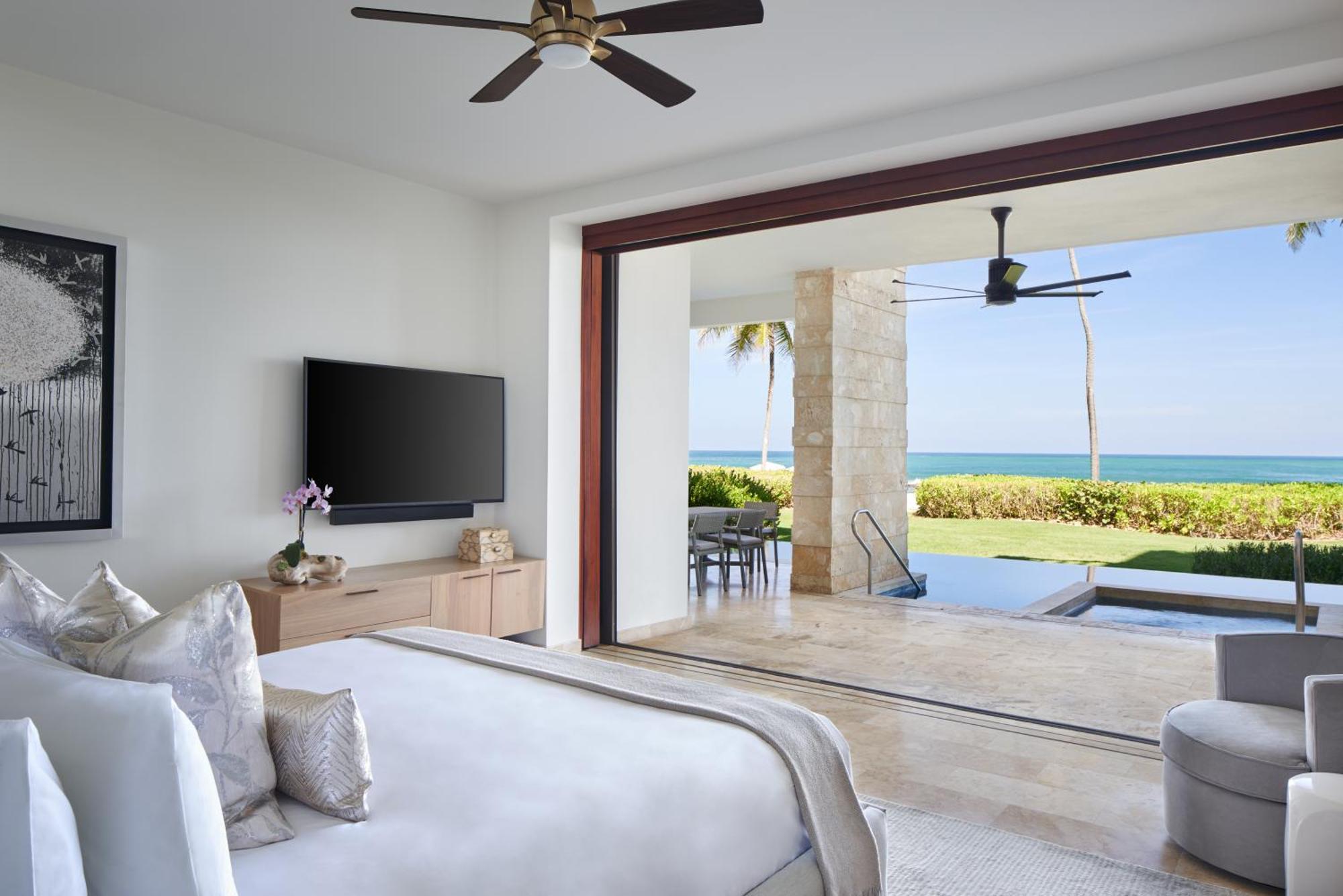 Residences At Beach, A Ritz Carlton Reserve 5*