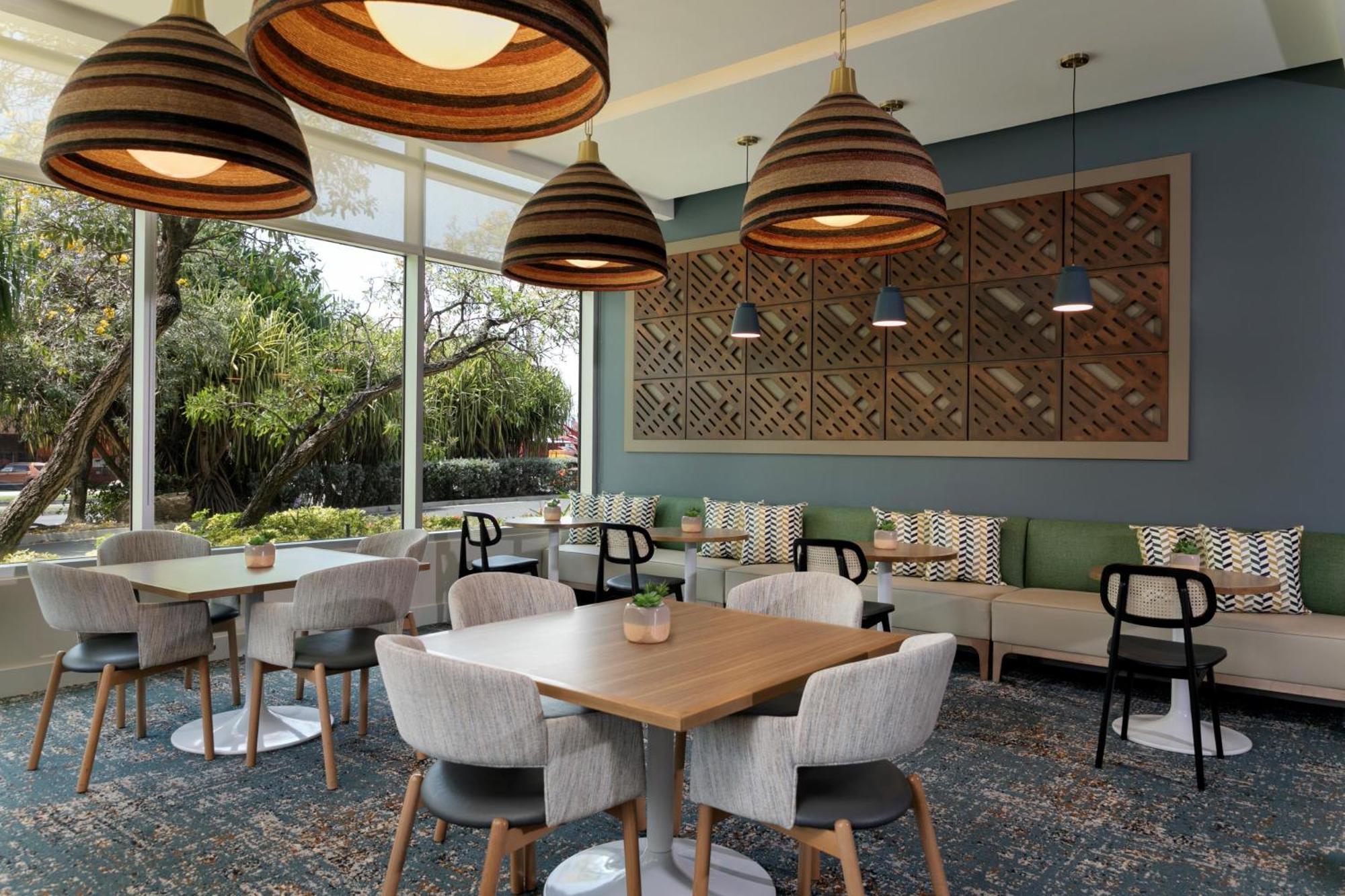 Hyatt Place 3*