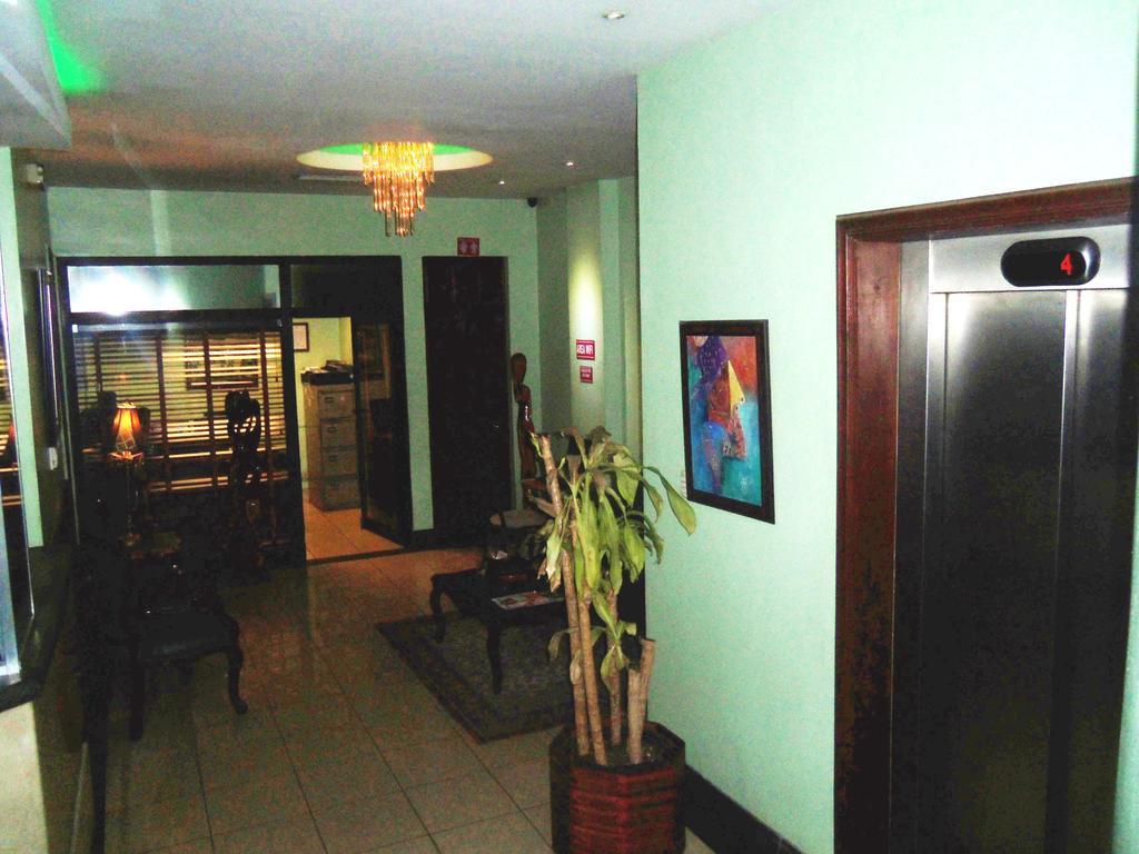 Discovery Hotel