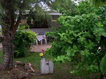Golden Thistle Guest house Crown Point