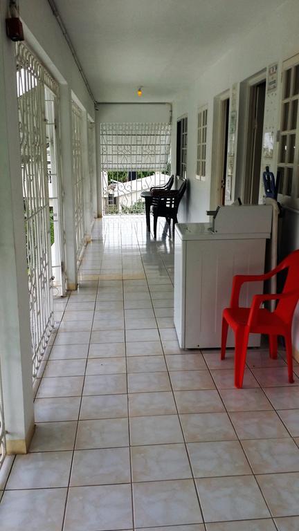 Paradise Place Apartment *