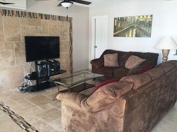 Hotel Beachfront Coral Beach Condo